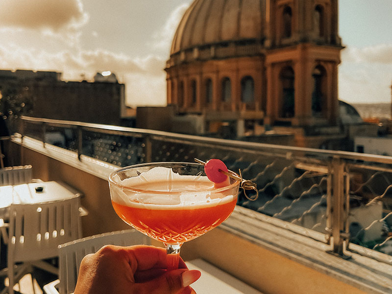 Indigo Lounge & Rooftop Bar