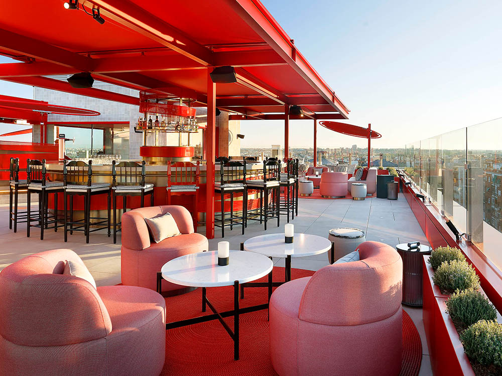 RT60 Rooftop Bar
