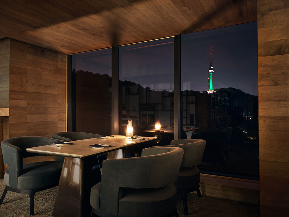 Moon Bar at Banyan Tree Seoul