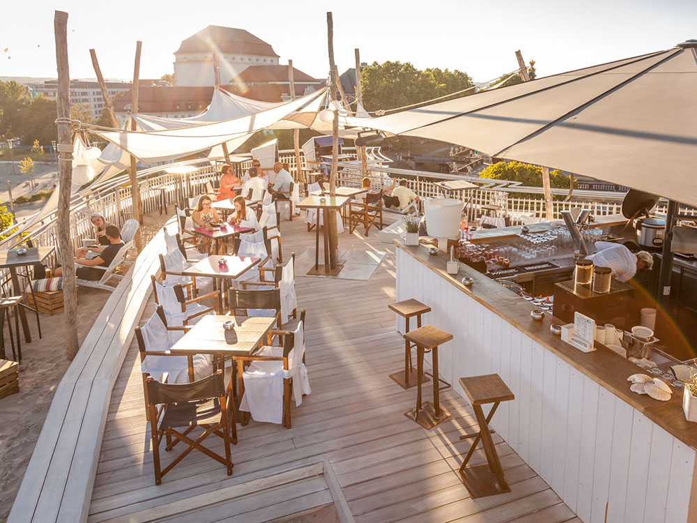 Felix Rooftop Bar