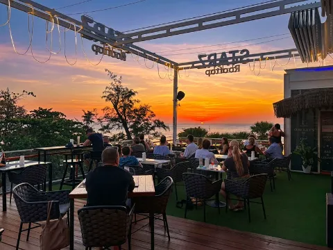 Starz Rooftop Bar