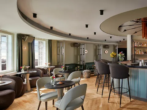 Kupoli Cocktail Bar