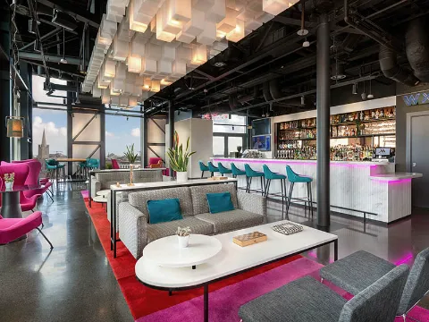 WXYZ Bar at Aloft