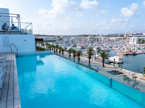 Lagos Avenida Hotel Rooftop