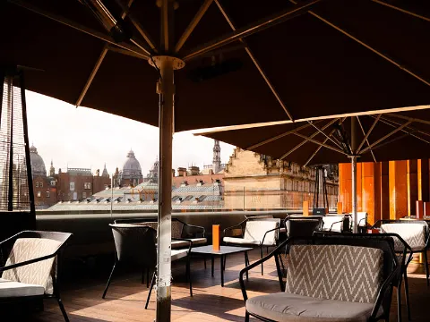 Uyare - Rooftop Bar & Restaurant