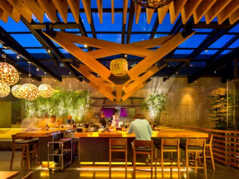 Ten Qoo (sky lounge)