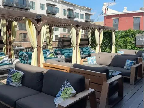 Stella's Elixir Lounge