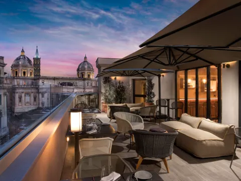 Mùn Rooftop Cocktail Bar