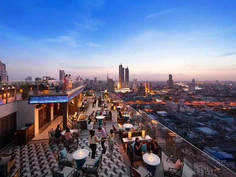 Yao Restaurant & Rooftop Bar